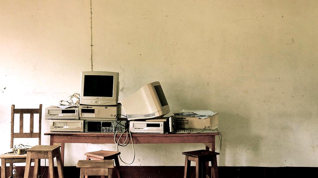 Visualization of hardware and software interaction